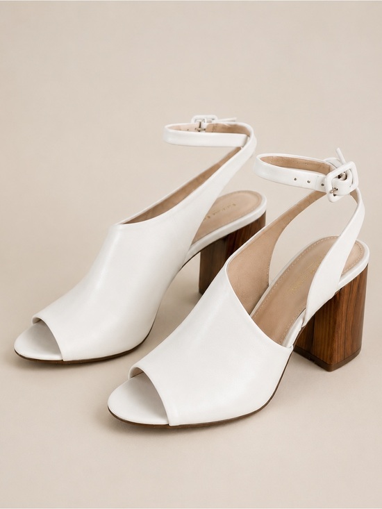 Louise et Cie Shoes - Louise et Cie White Leather Peep Toe Block Heel Sandals Size 9